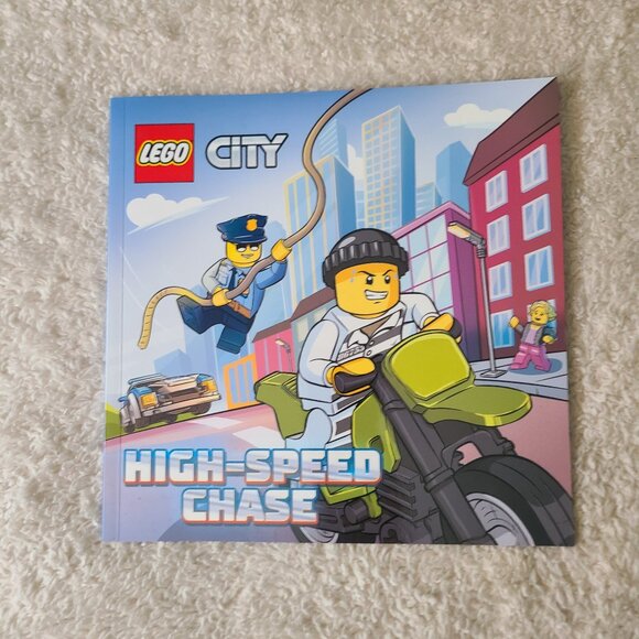 Lego City Five Book Bundle - Picture 4 of 11